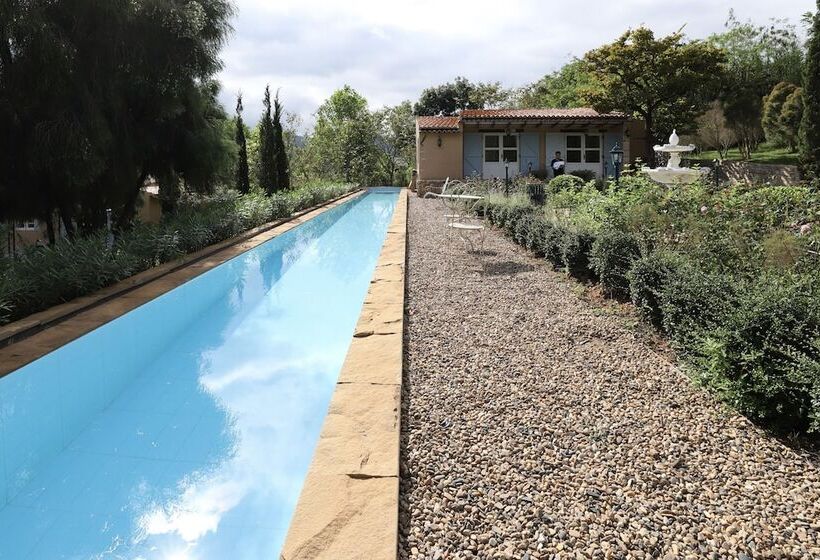 ホテル Moon River Village