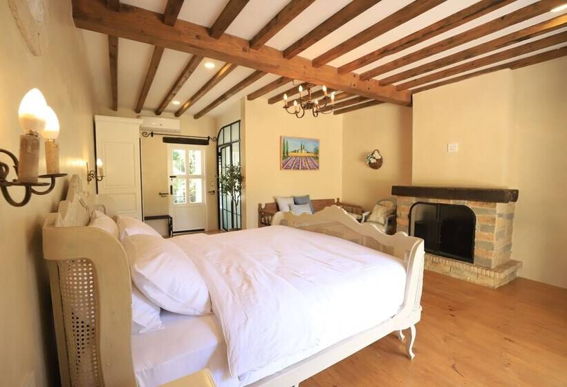 ホテル Moon River Village