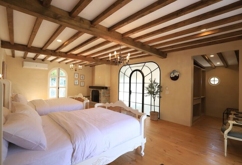 ホテル Moon River Village