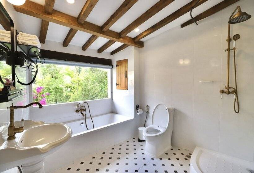 ホテル Moon River Village