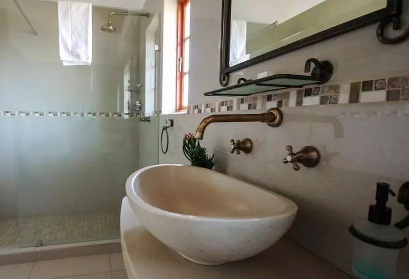 هتل Palm Afrique Lodge Botswana