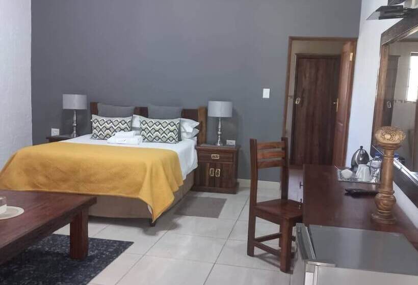 هتل Palm Afrique Lodge Botswana