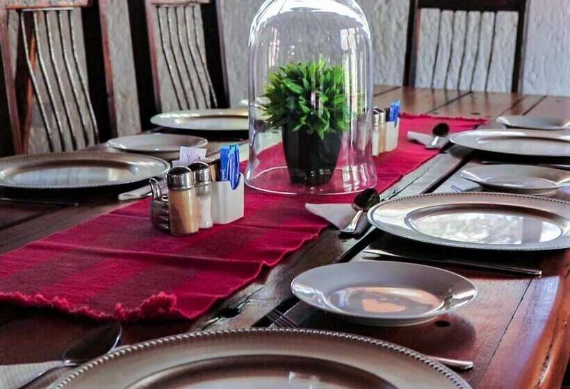 هتل Palm Afrique Lodge Botswana