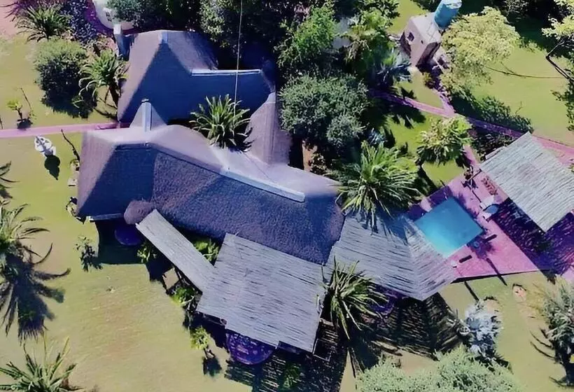 هتل Palm Afrique Lodge Botswana