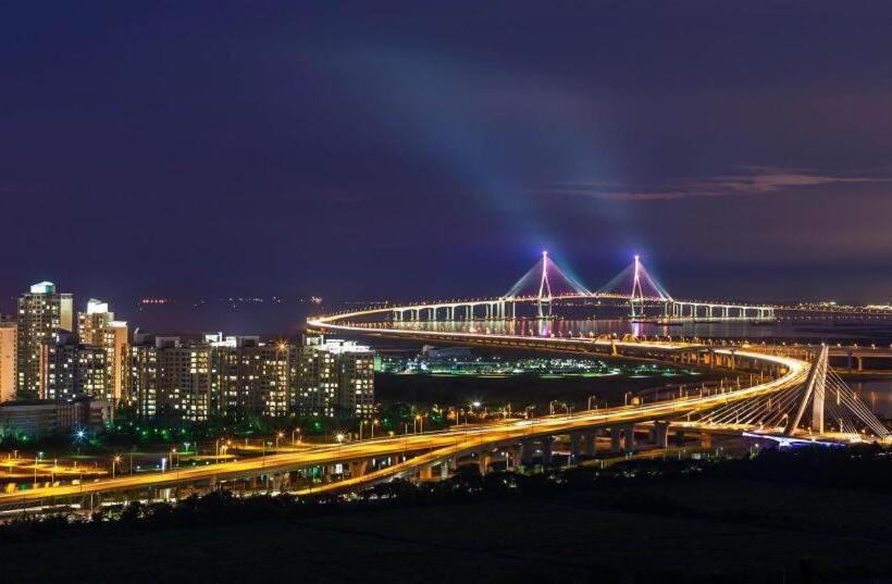 호텔 Yeongjong Shine