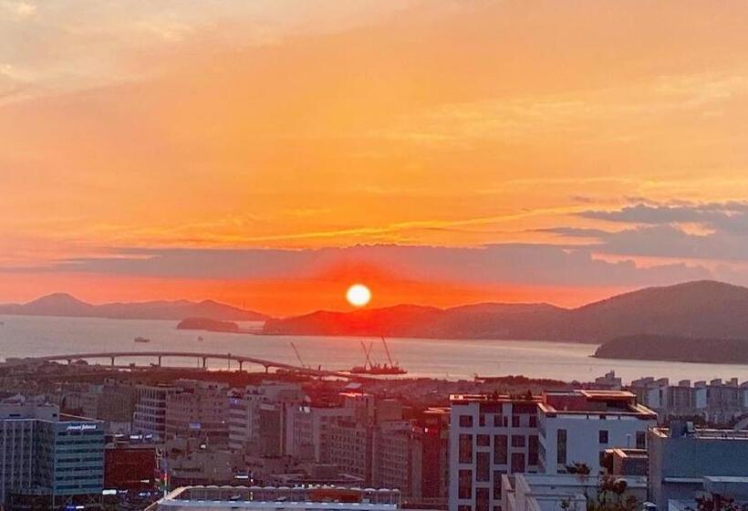 호텔 Yeongjong Shine