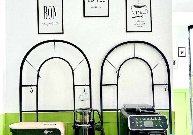 هتل The Private Airport