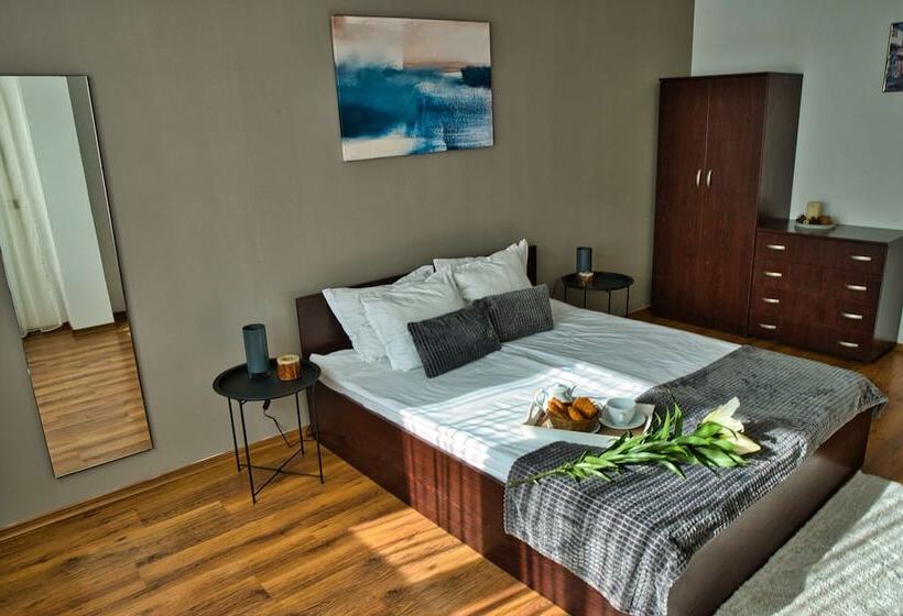 Local Stay Hotel, Bw Signature Collection