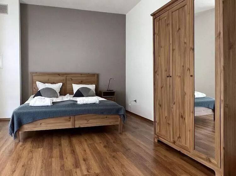 Local Stay Hotel, Bw Signature Collection
