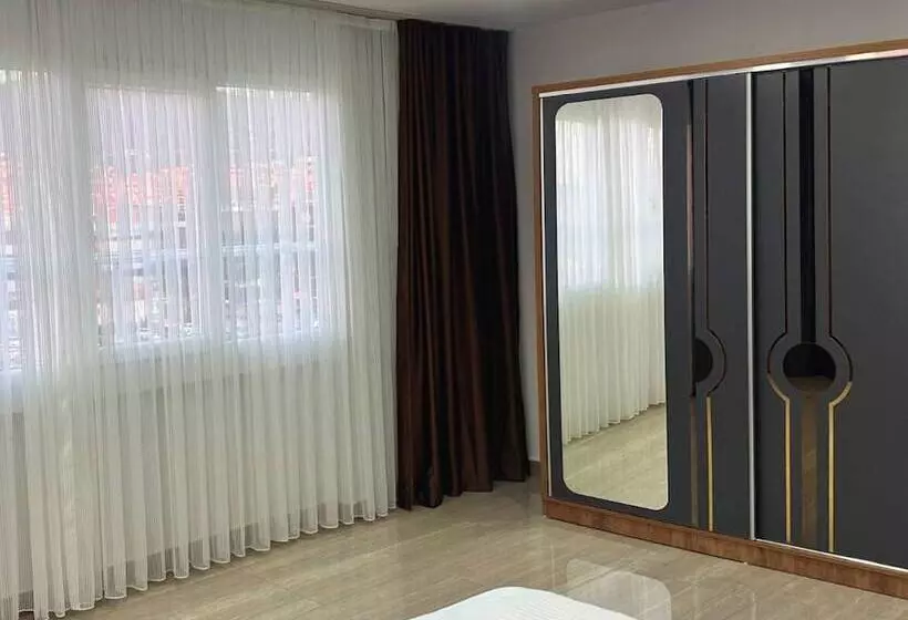 Lumiera Suites