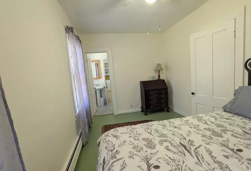 Majatalo Blooming Inn