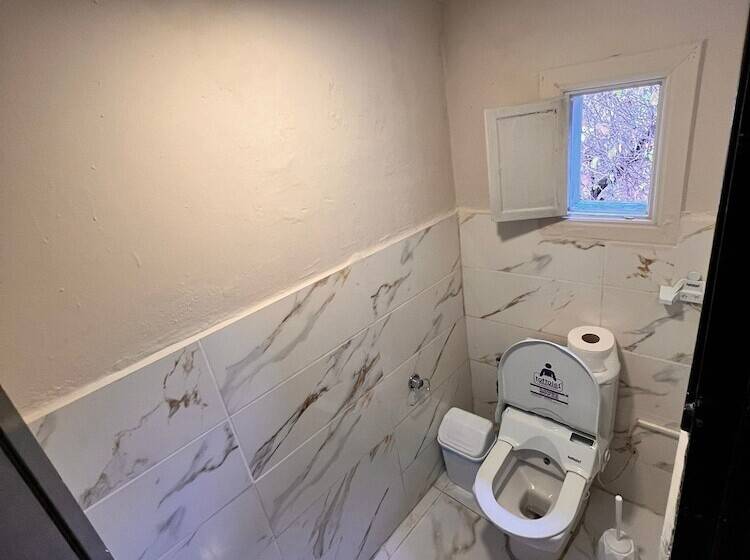 پانسیون Tarihi Sarı Konak