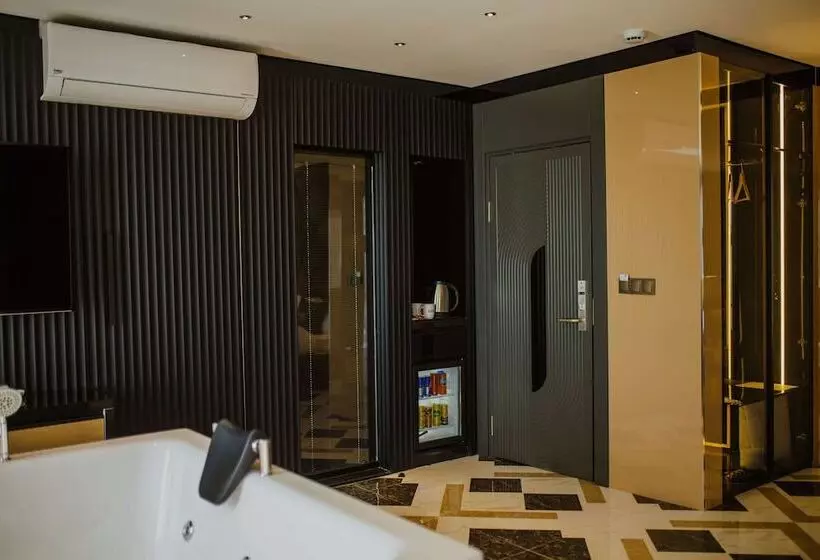 Quala Hotels