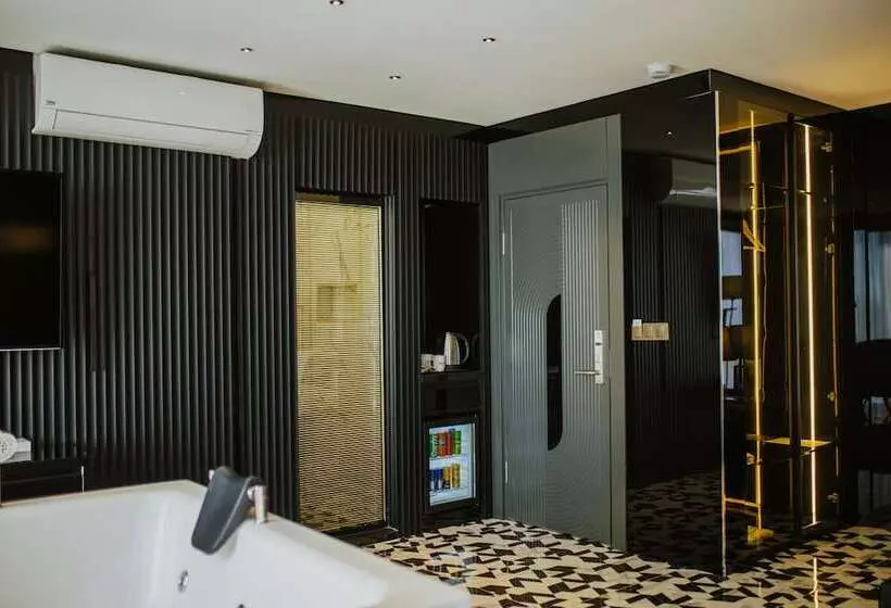 Quala Hotels