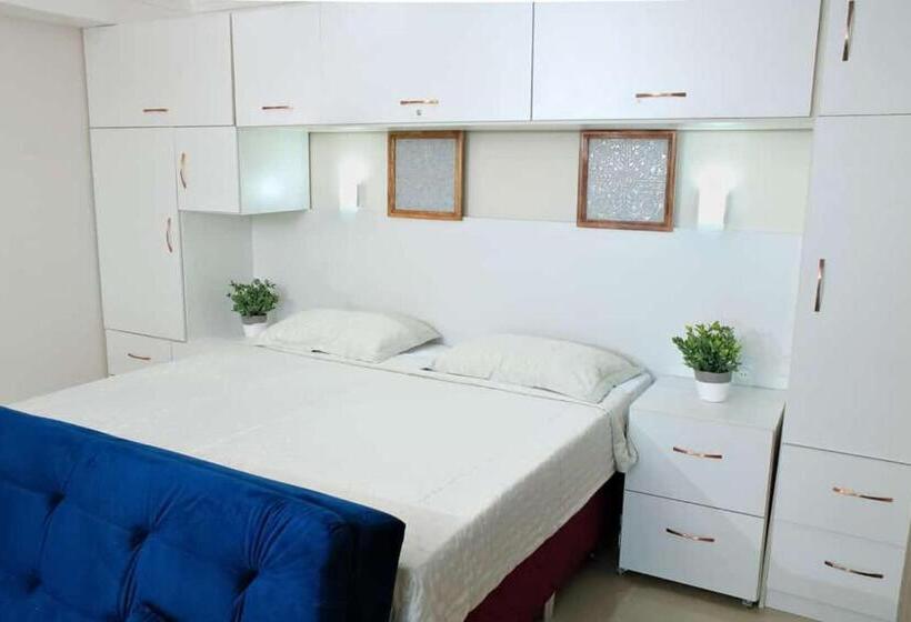 Tropical Executive 1305 With View