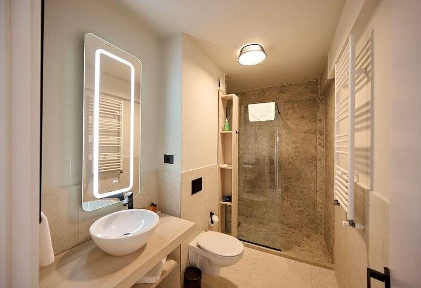 Alezzi Infinity Resort & Spa