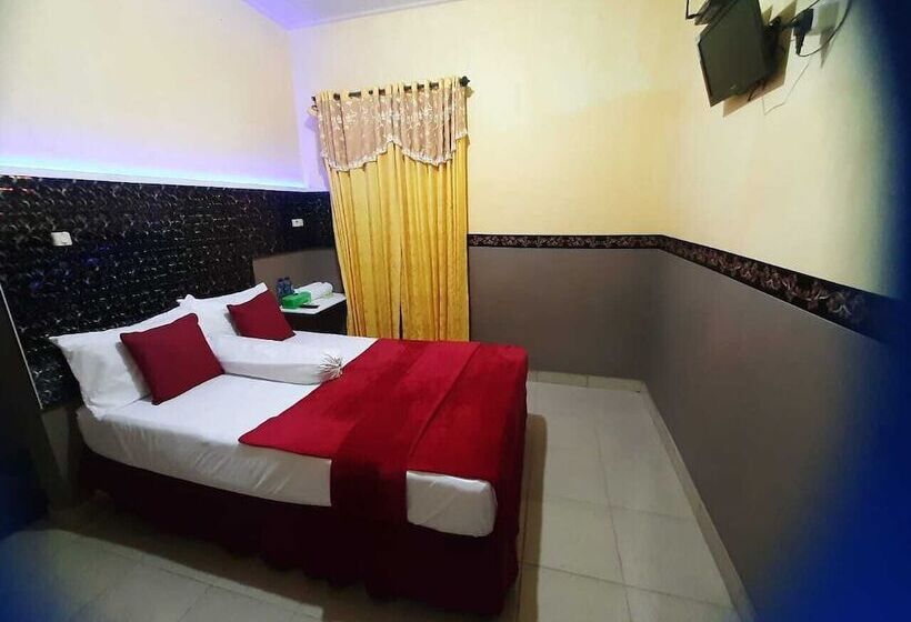 Bed and Breakfast Halfway House