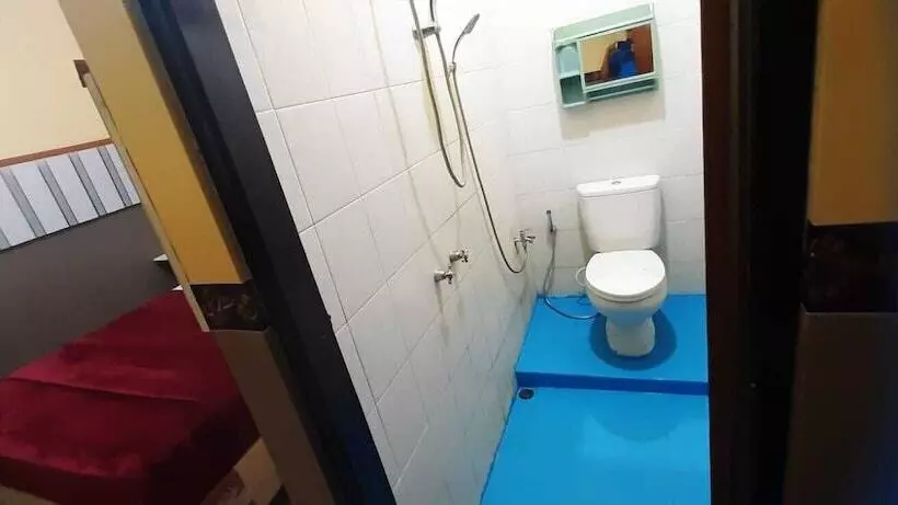 Aamiaismajoitus (B&B) Halfway House