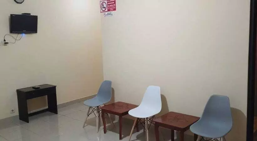 Aamiaismajoitus (B&B) Halfway House