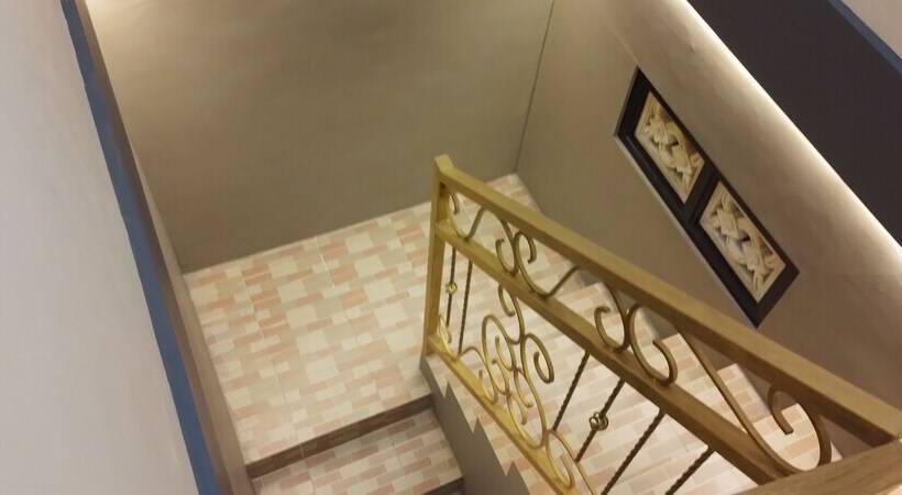 Bed and Breakfast Halfway House