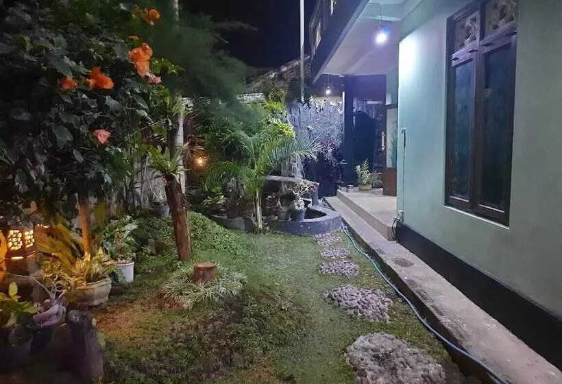 Aamiaismajoitus (B&B) Halfway House