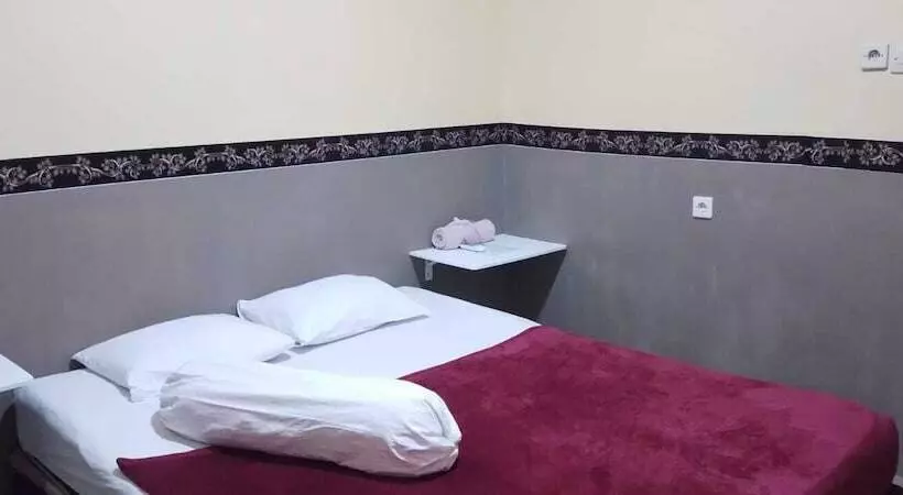 Aamiaismajoitus (B&B) Halfway House