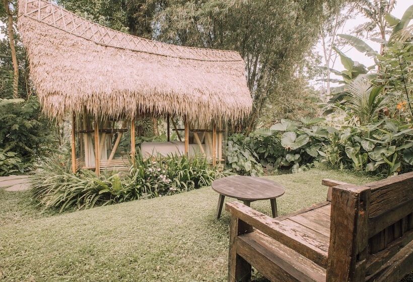 Bed and Breakfast Hideout Eco Bamboo House Bali