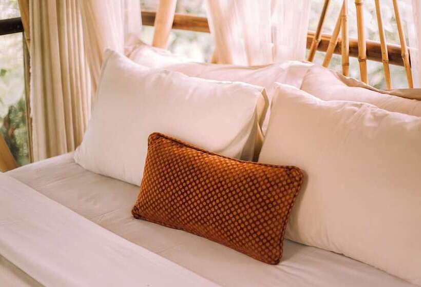 Bed and Breakfast Hideout Eco Bamboo House Bali