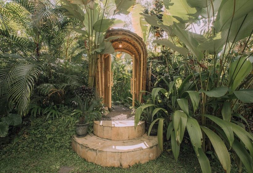 Bed and Breakfast Hideout Eco Bamboo House Bali