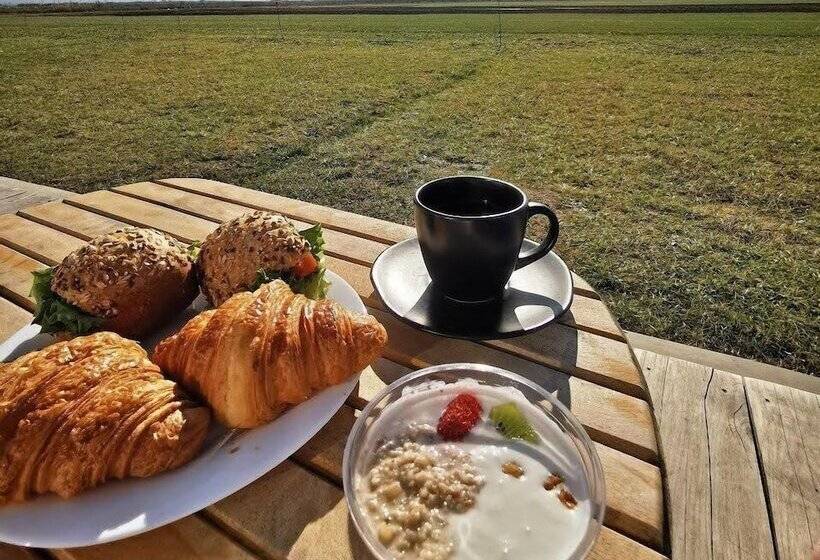 Bed and Breakfast Jewelberry Glamping