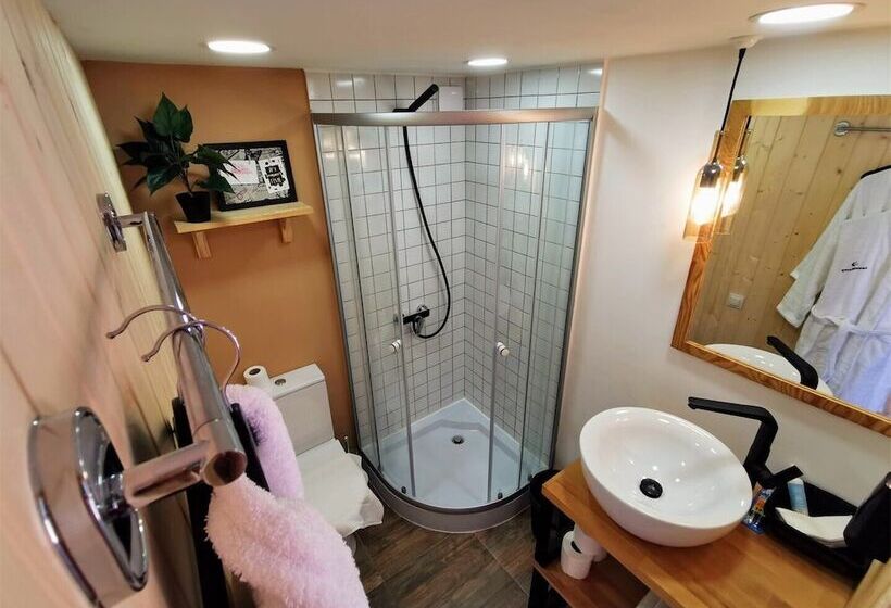 Bed and Breakfast Jewelberry Glamping