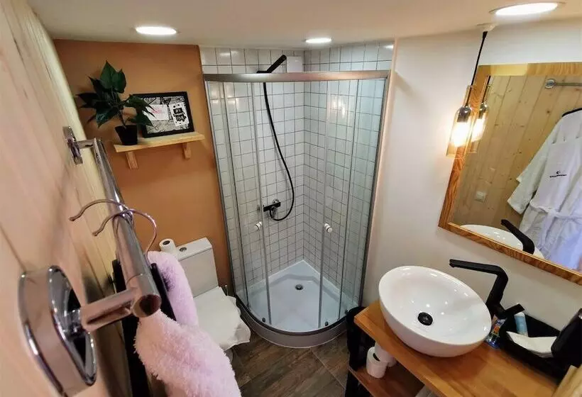 Bed and Breakfast Jewelberry Glamping