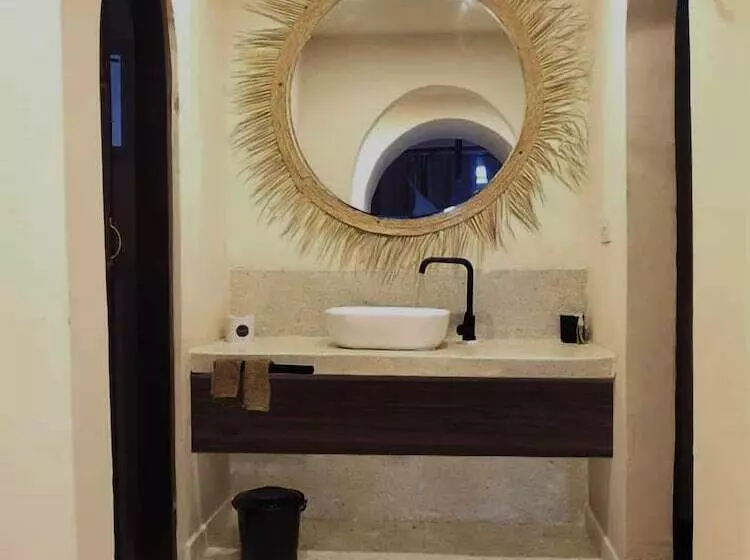 Aamiaismajoitus (B&B) Kuwa Zanzibar