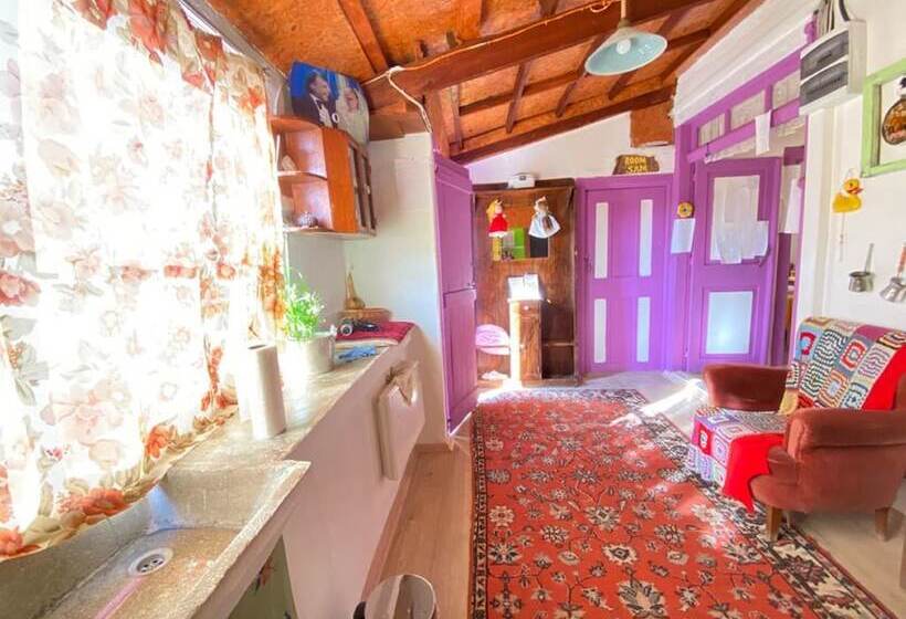 مبيت وإفطار Mell10 House