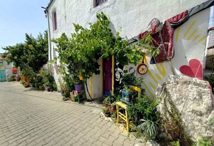 مبيت وإفطار Mell10 House