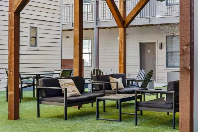 Cozysuites Music Row