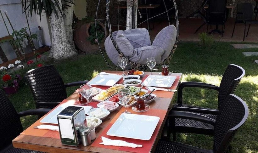 Düsseldorf Pansiyon