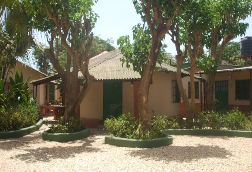 هتل Camping Sukuta & Lodge