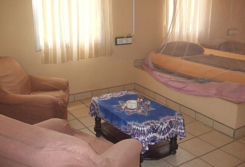 هتل Camping Sukuta & Lodge