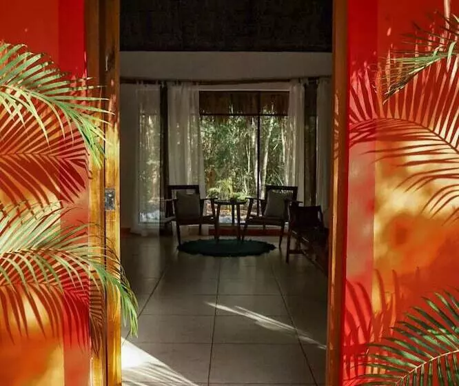 Hotelli Boutique Cenote Secreto Maya