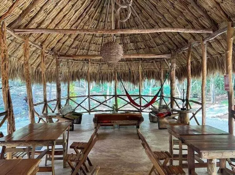 Hotelli Boutique Cenote Secreto Maya