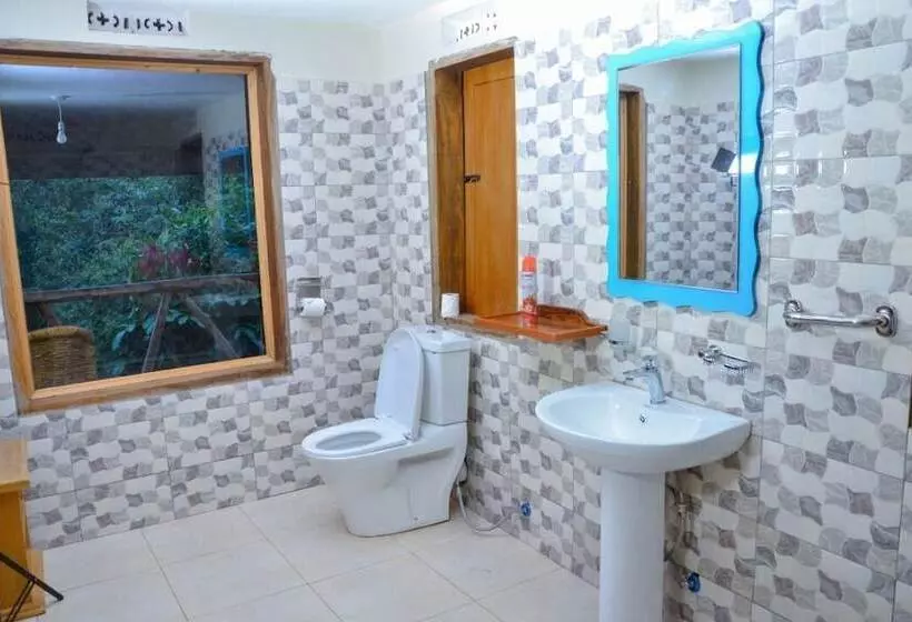 هتل Gorilla Hills Eco Lodge