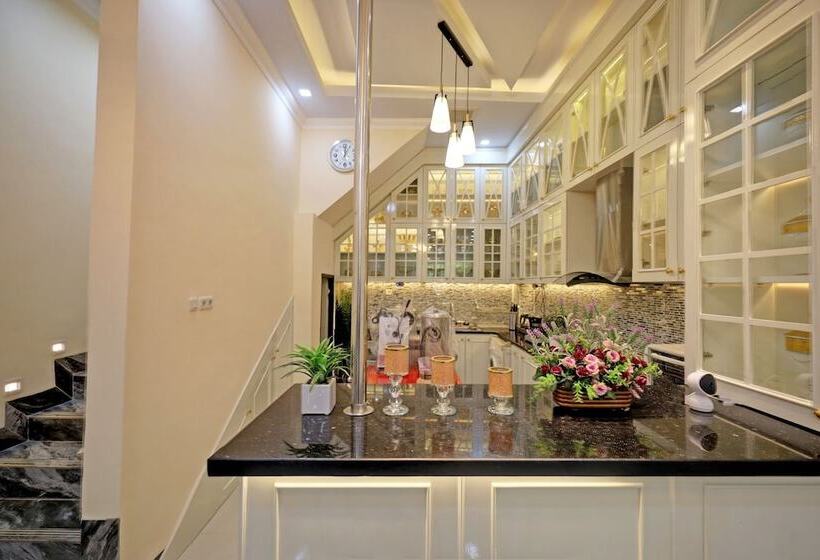 ホテル Homestay Zafirah By Oyo