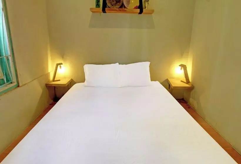 ホテル Kamar Lombok By Oyo