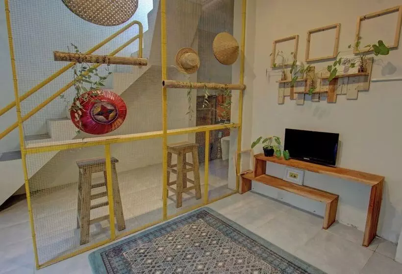 ホテル Kamar Lombok By Oyo