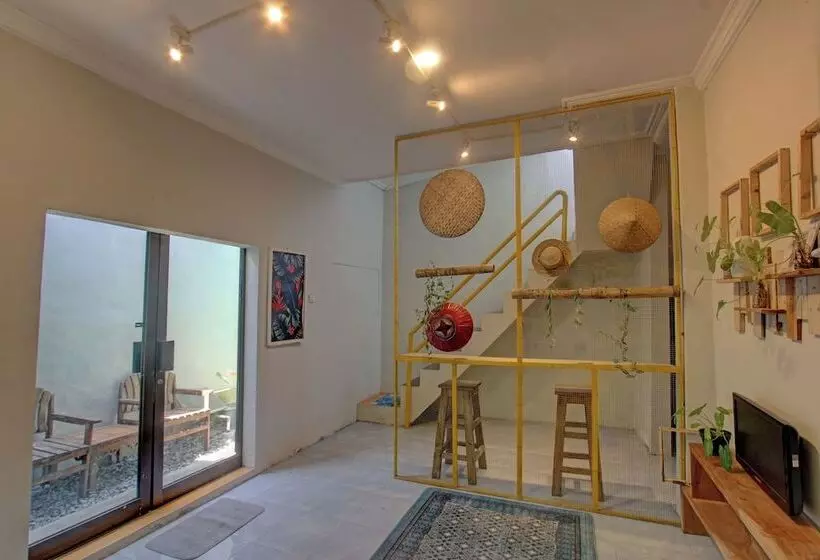 ホテル Kamar Lombok By Oyo