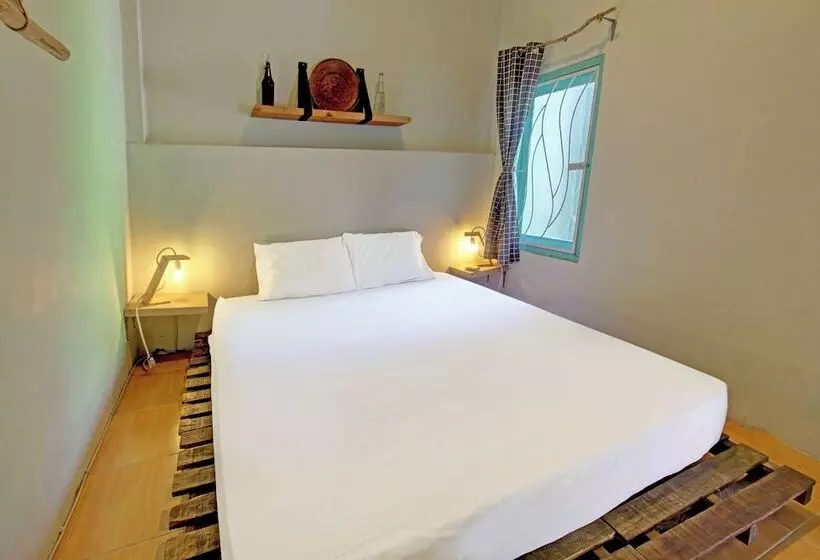 ホテル Kamar Lombok By Oyo