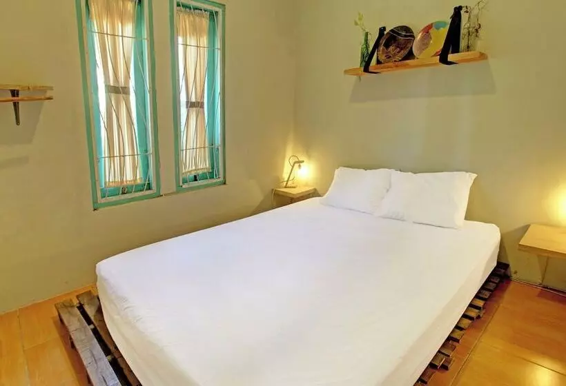 ホテル Kamar Lombok By Oyo