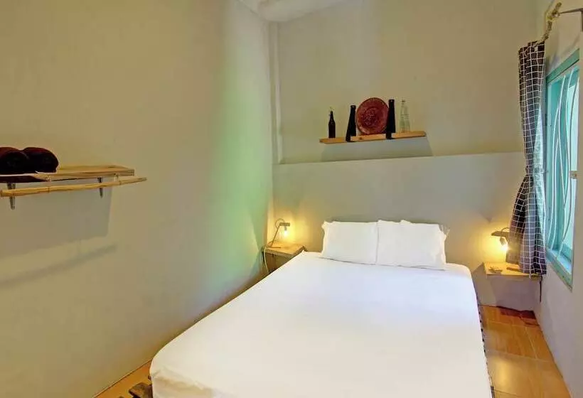 ホテル Kamar Lombok By Oyo