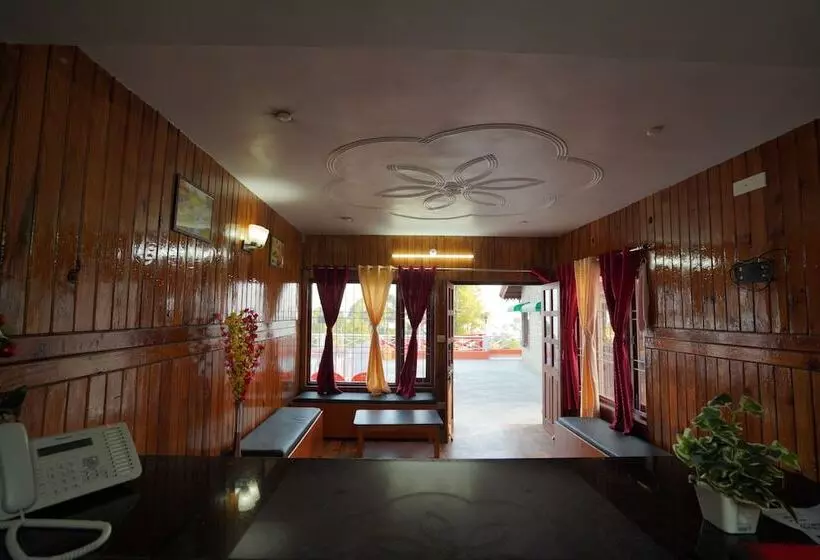 ホテル Kasar Serenity Almora